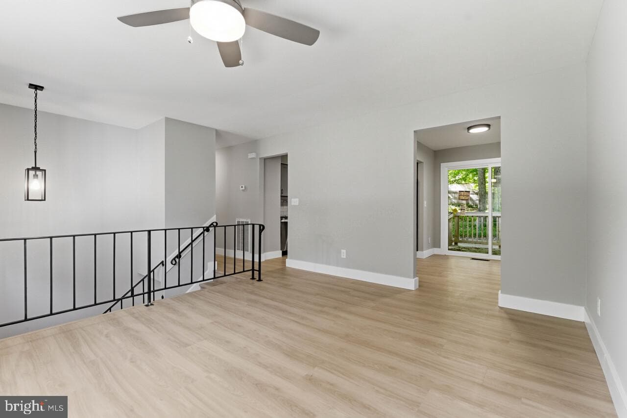 10902 Meadowlark Lane photo 25