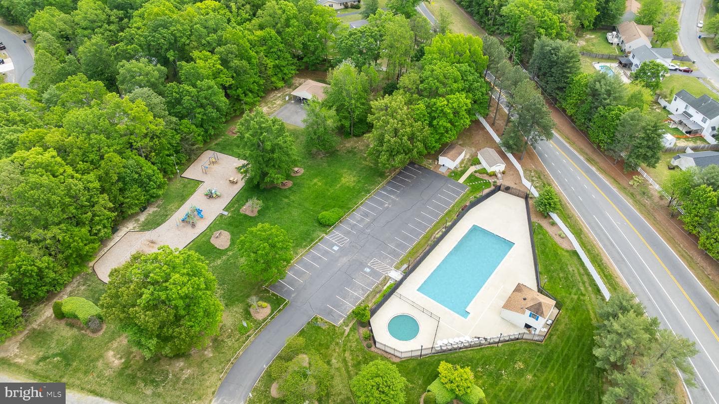 10708 Big Oaks Court photo 46