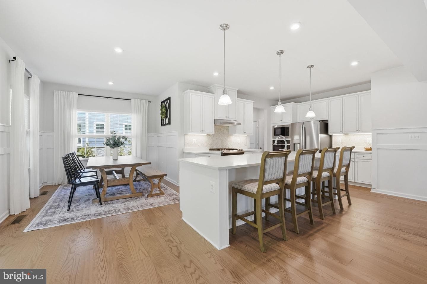 11312 Oakville Lane photo 3