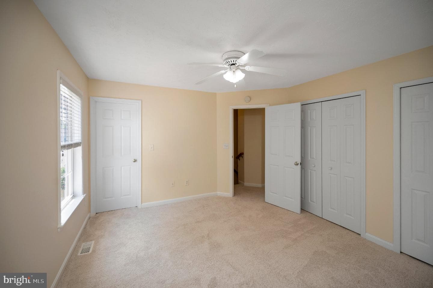 9921 W Midland Way photo 4