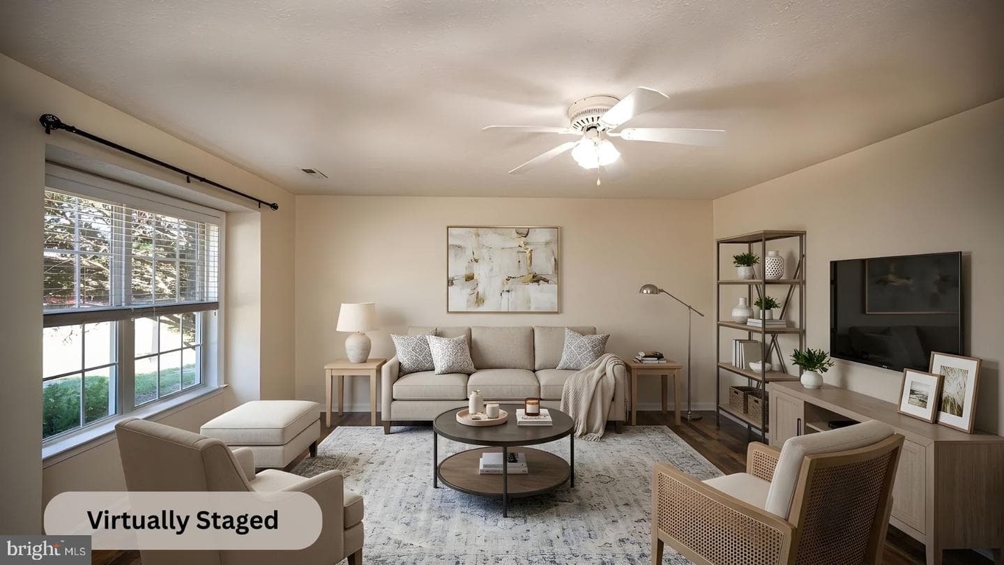 9921 W Midland Way photo 9