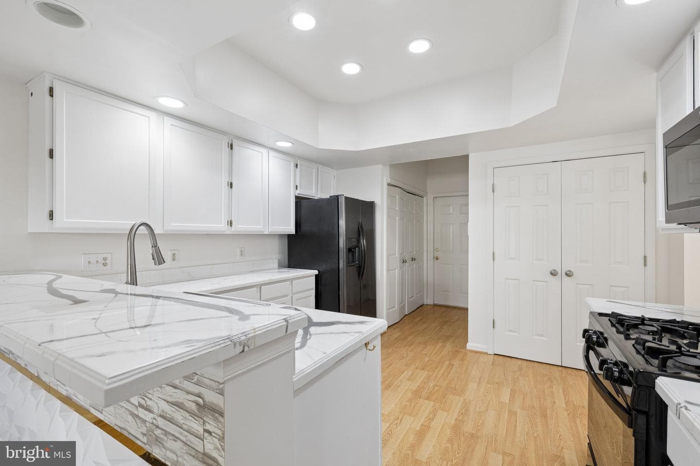10004 Sandwedge Court photo 4