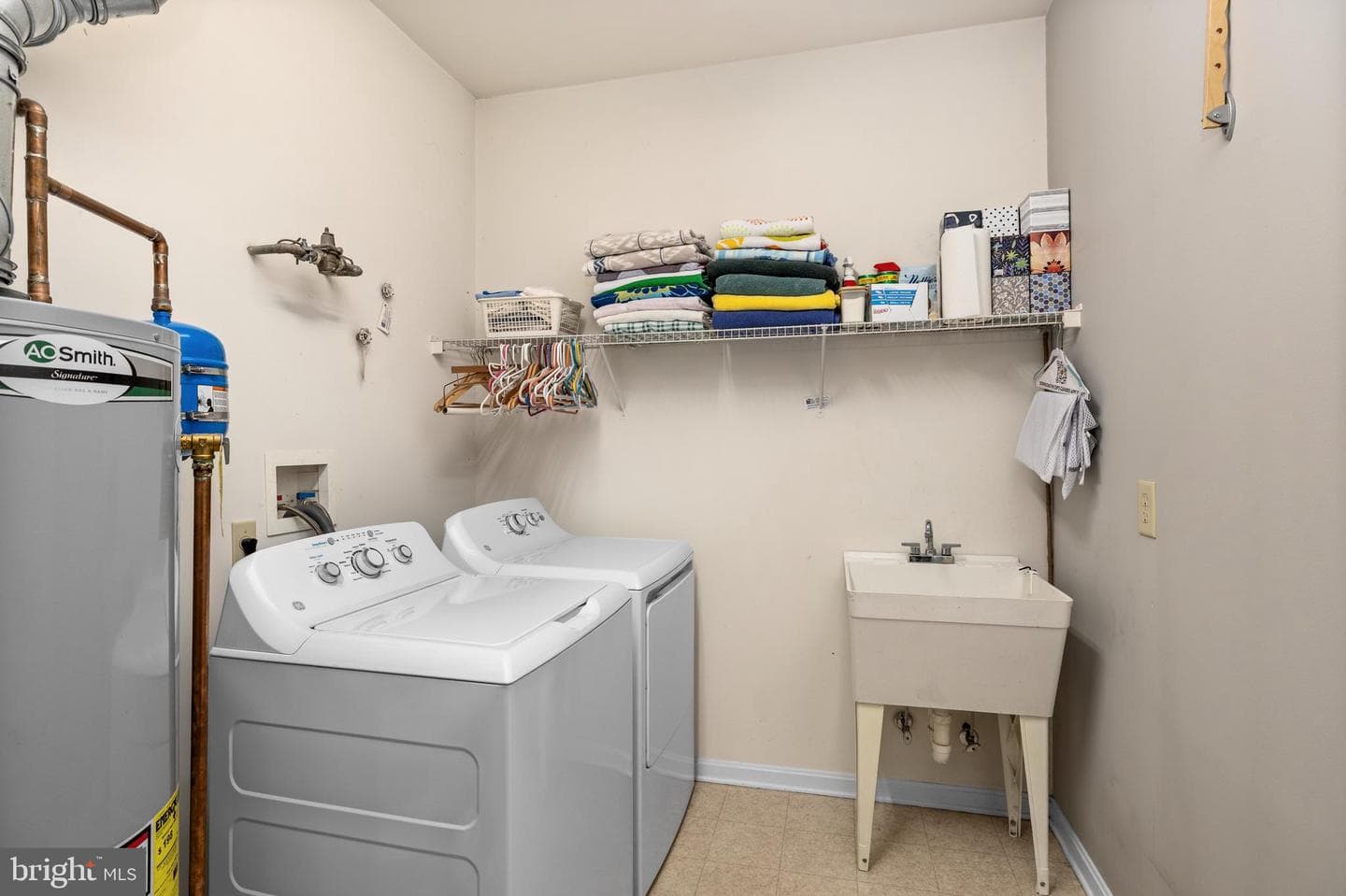 11208 Silversmith Lane photo 10