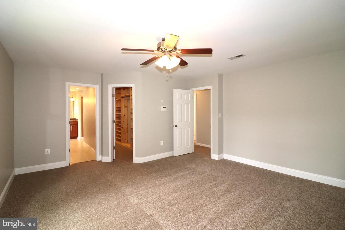 5820 Glen Eagles Dr photo 34