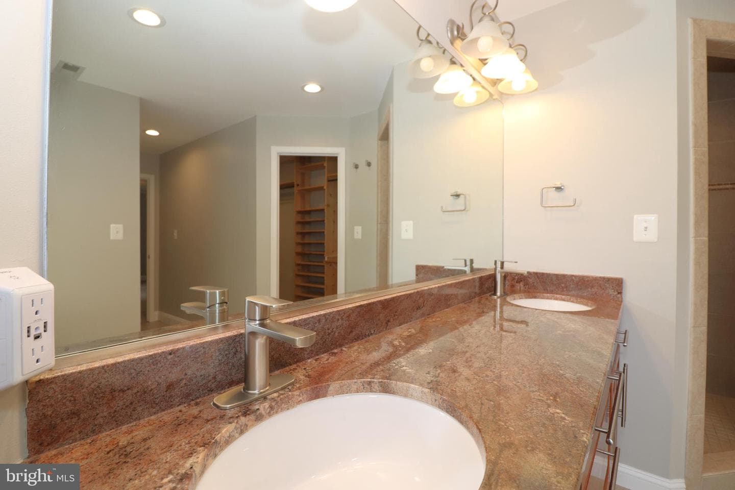 5820 Glen Eagles Dr photo 39