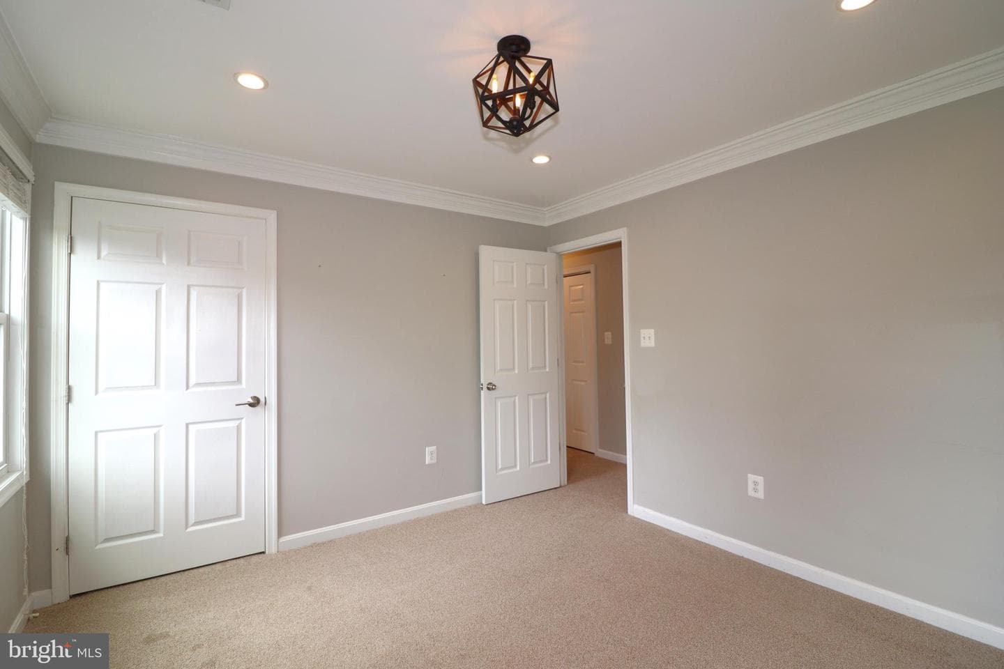 5820 Glen Eagles Dr photo 49
