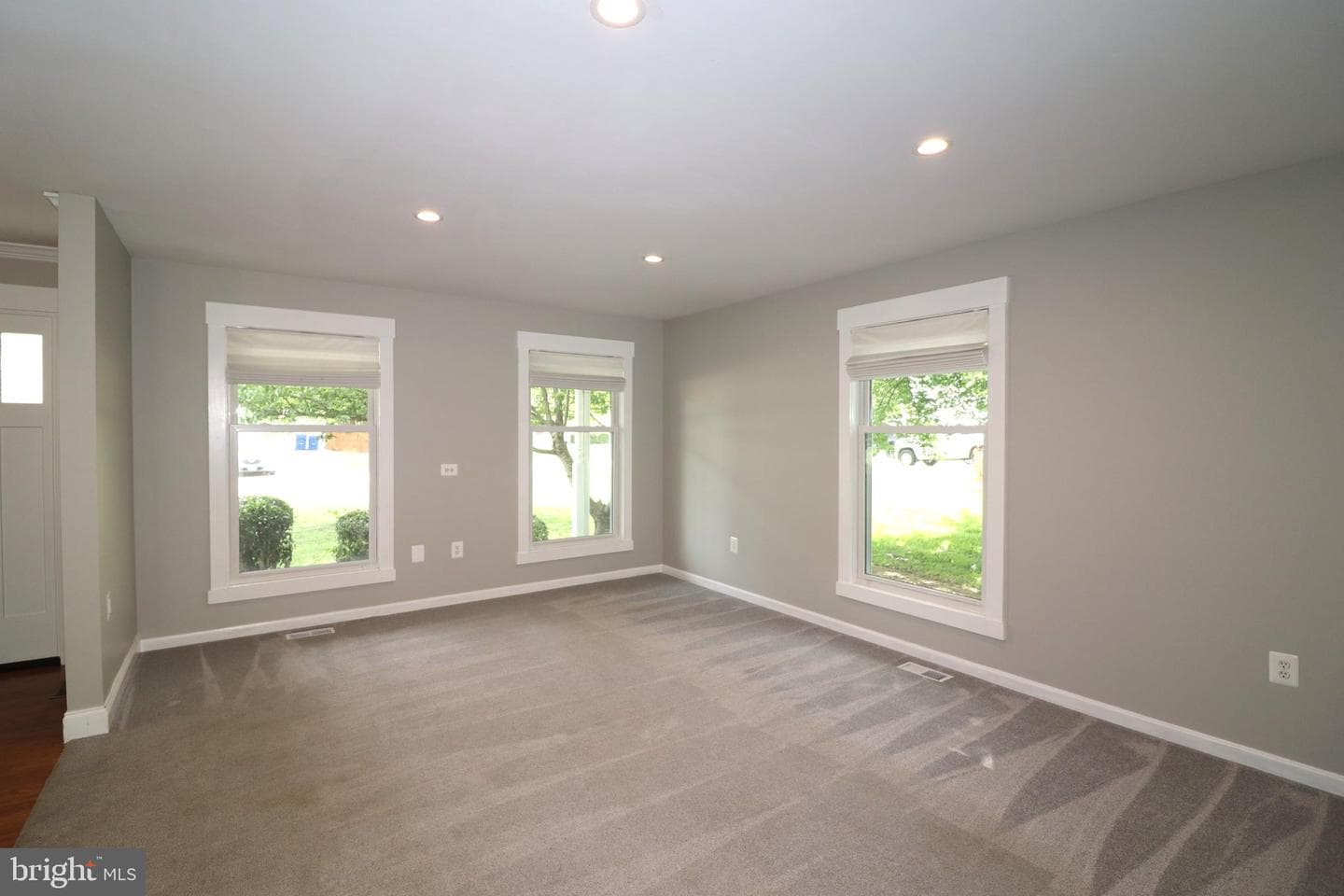 5820 Glen Eagles Dr photo 8