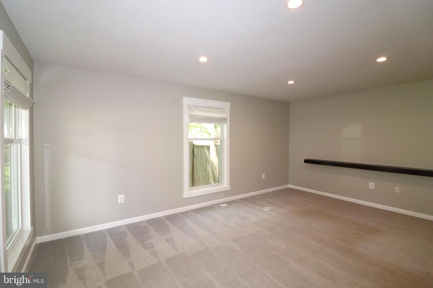 5820 Glen Eagles Dr photo 9