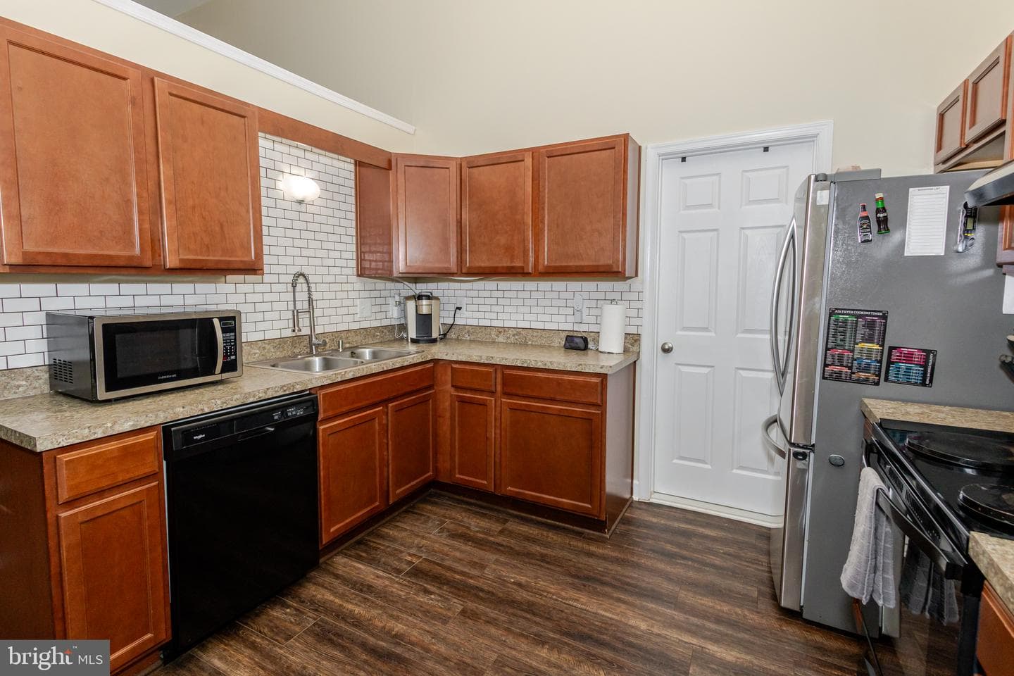 6300 Taverneer Lane photo 23