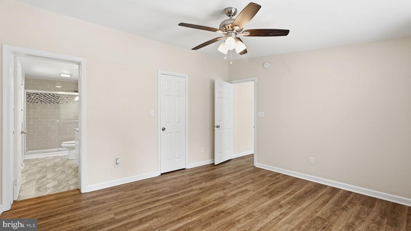 11704 Camelot Way photo 14