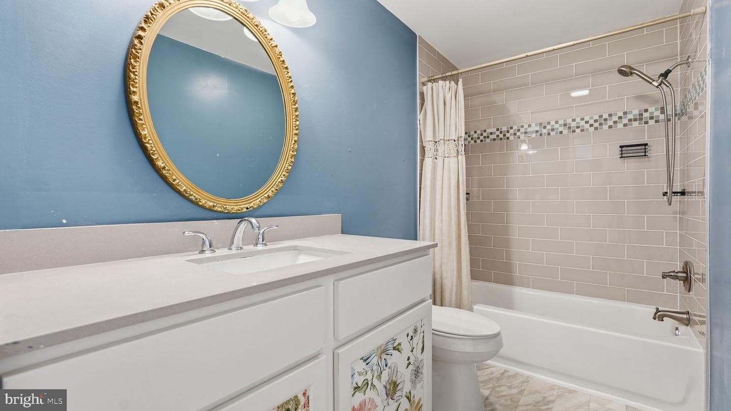 11704 Camelot Way photo 20