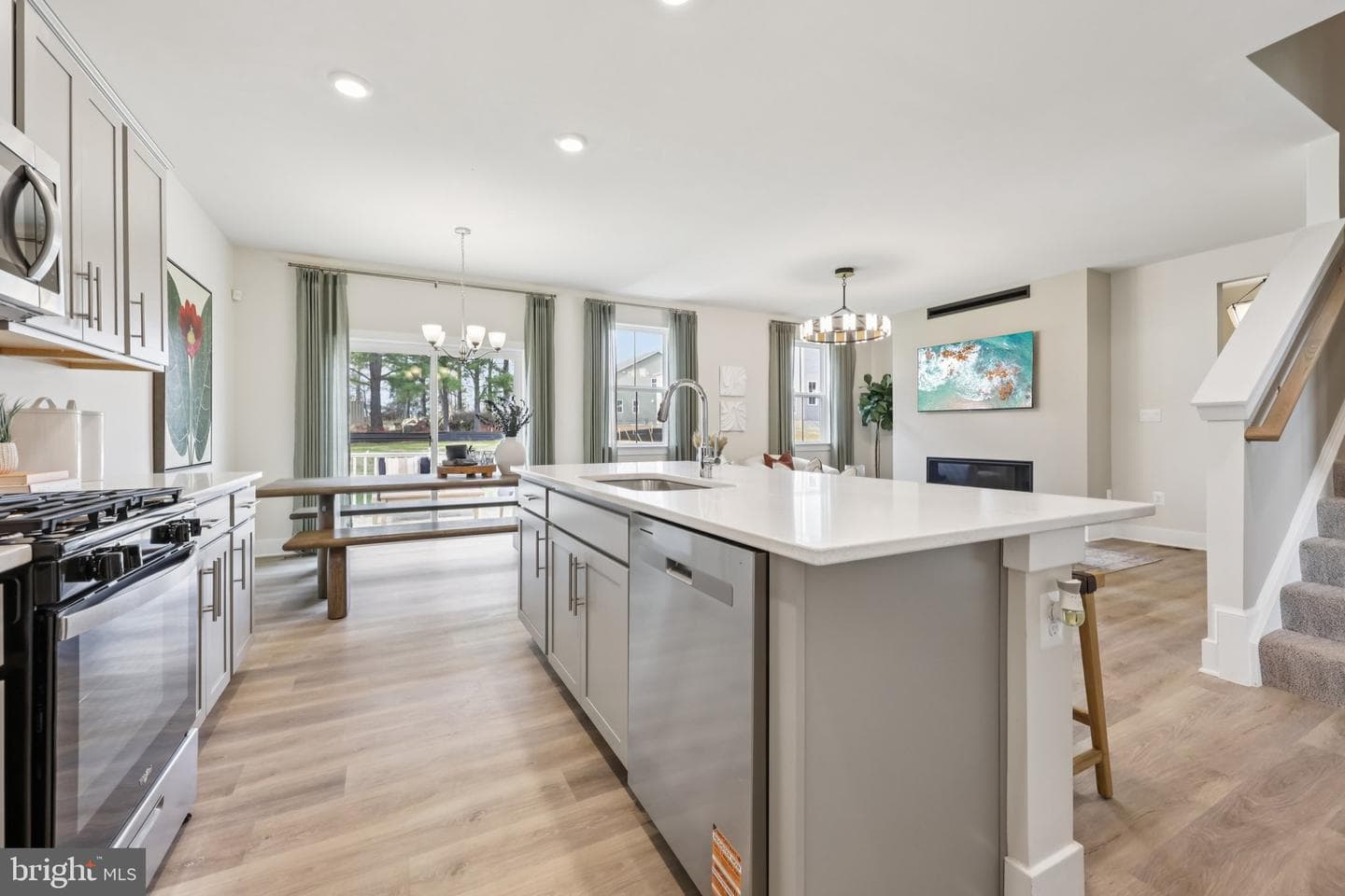 11511 Chalmers Ln photo 12