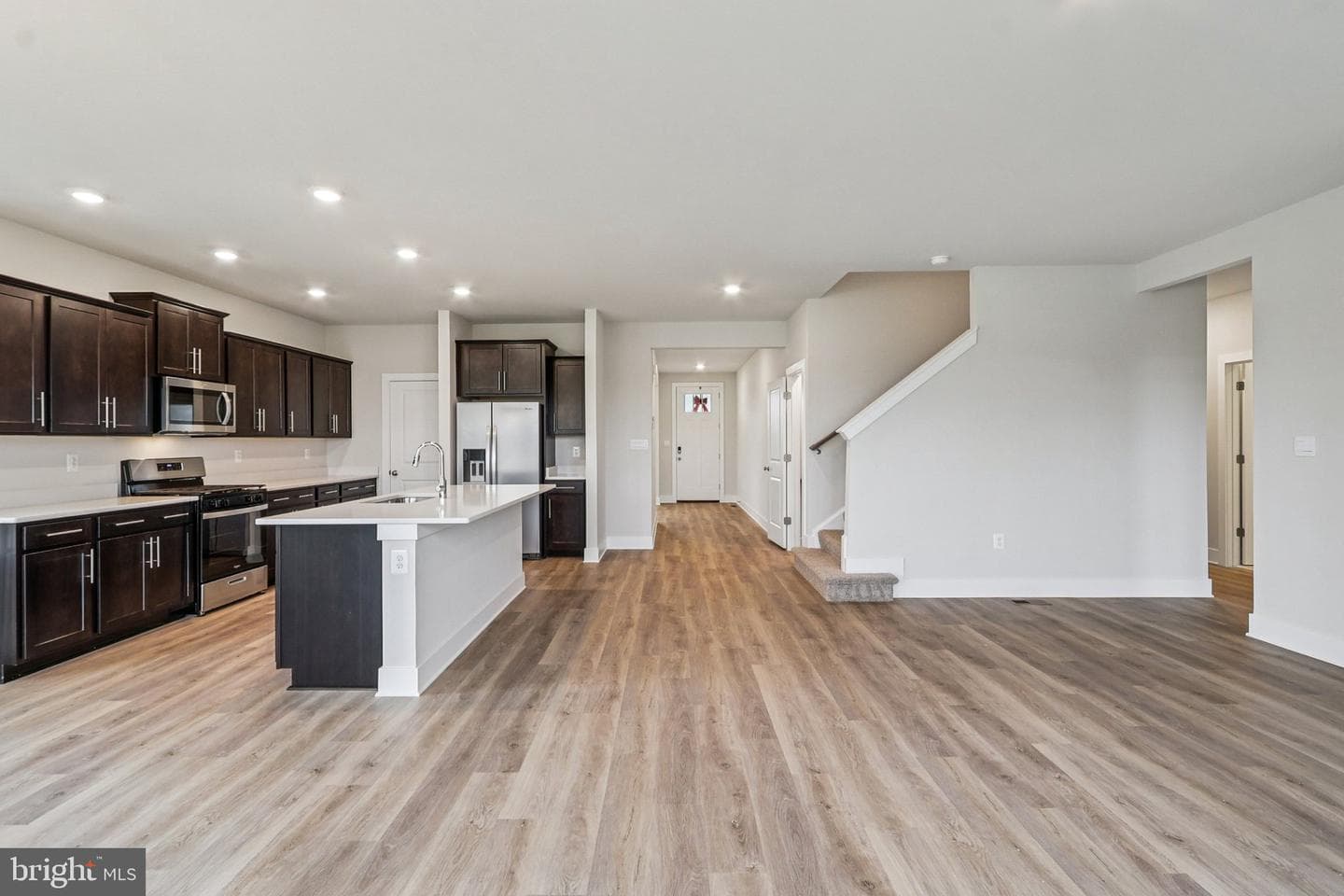 11509 Chalmers Lane photo 3