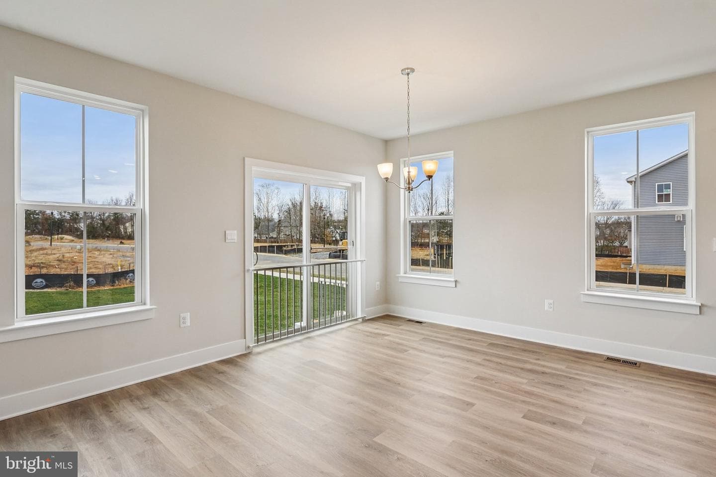 11509 Chalmers Lane photo 6