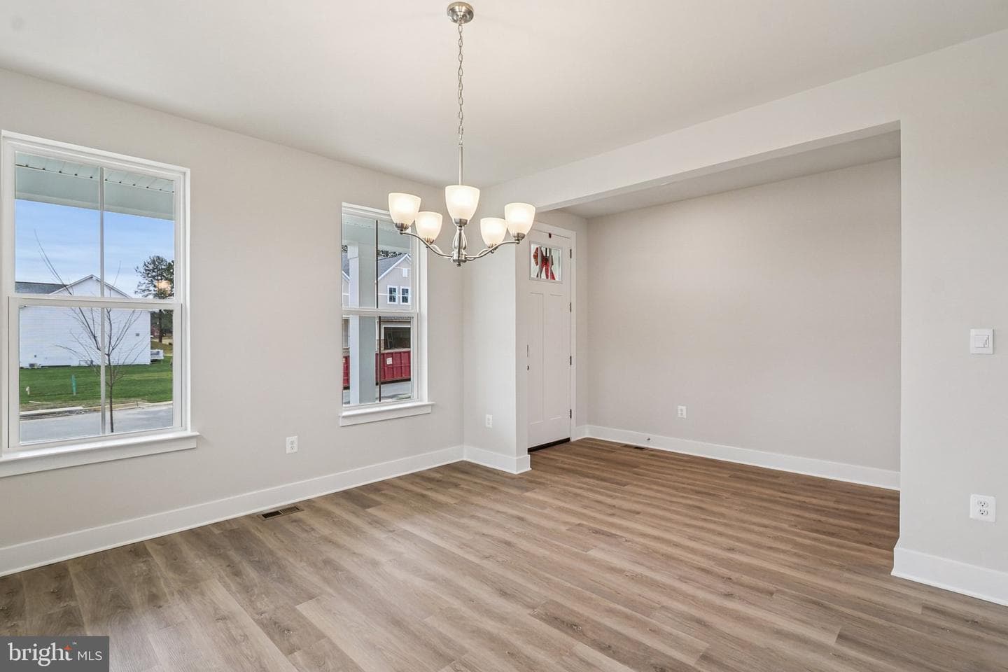 11509 Chalmers Lane photo 8