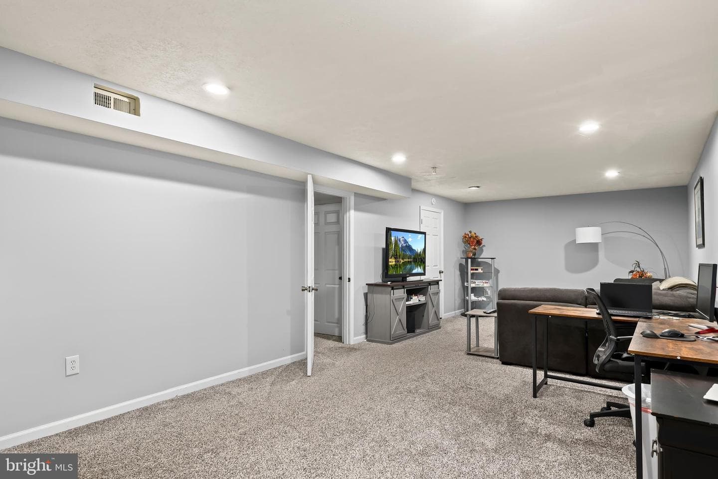 6317 Cranston Ln photo 31