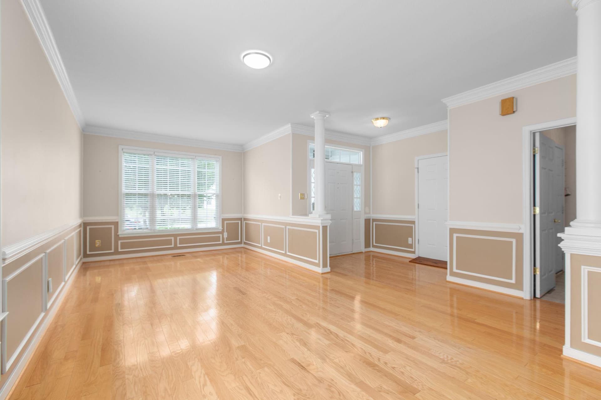 11703 Legacy Woods Dr photo 5