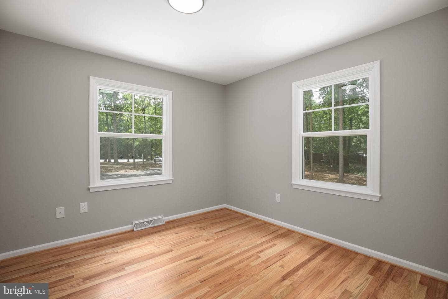 211 Hardwood Lane photo 23