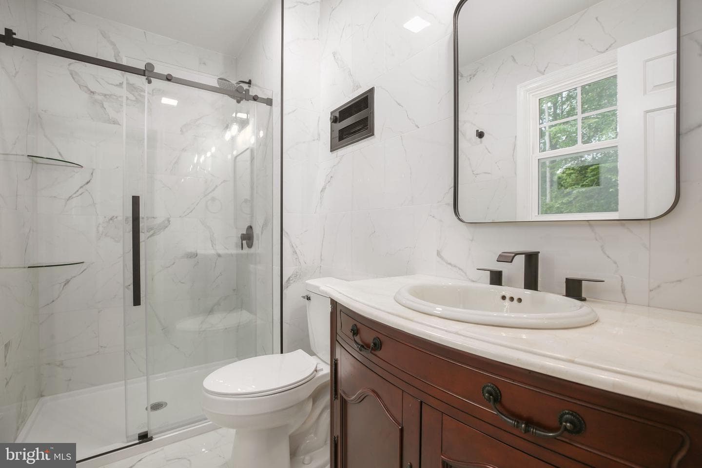 211 Hardwood Lane photo 28