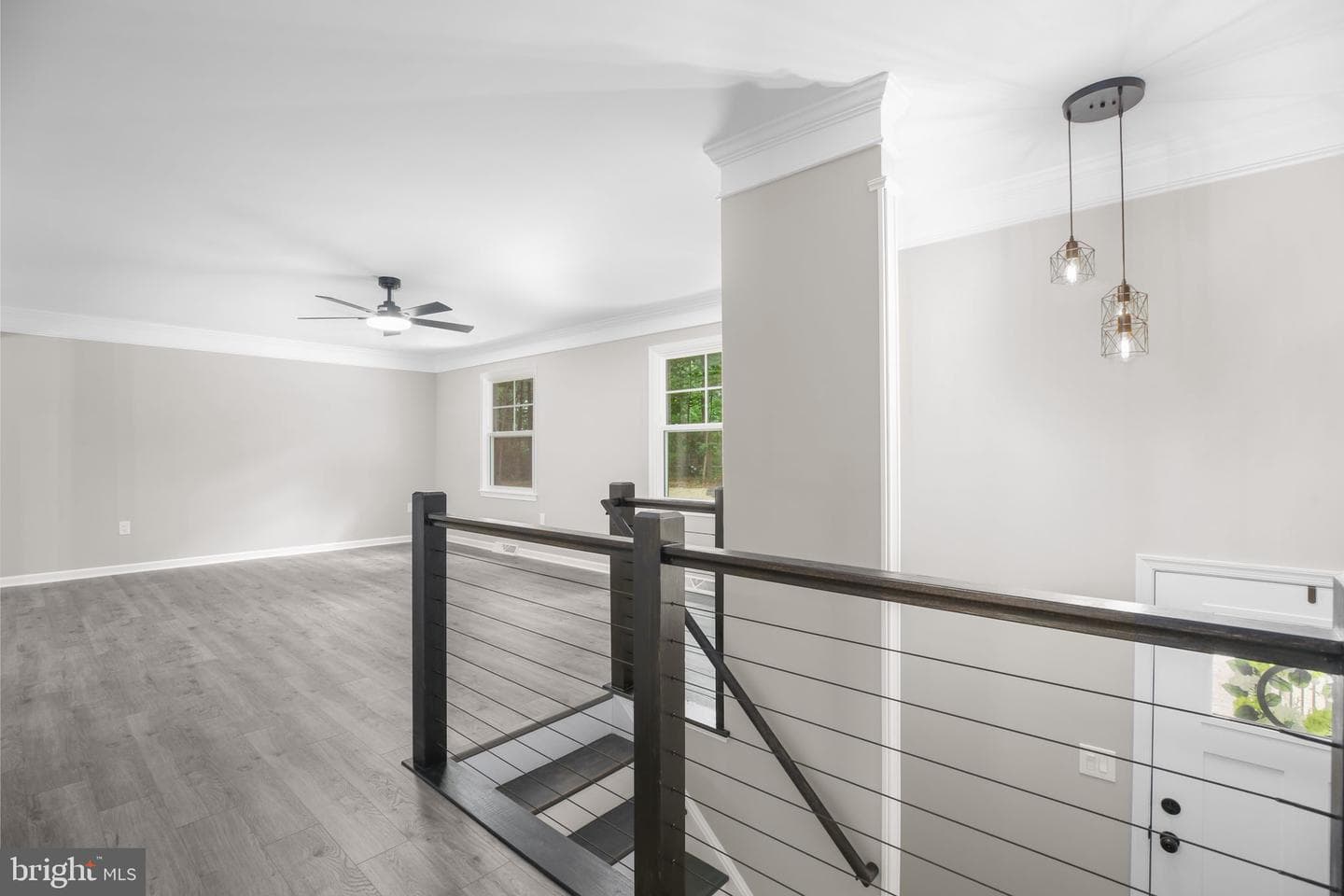 211 Hardwood Lane photo 3