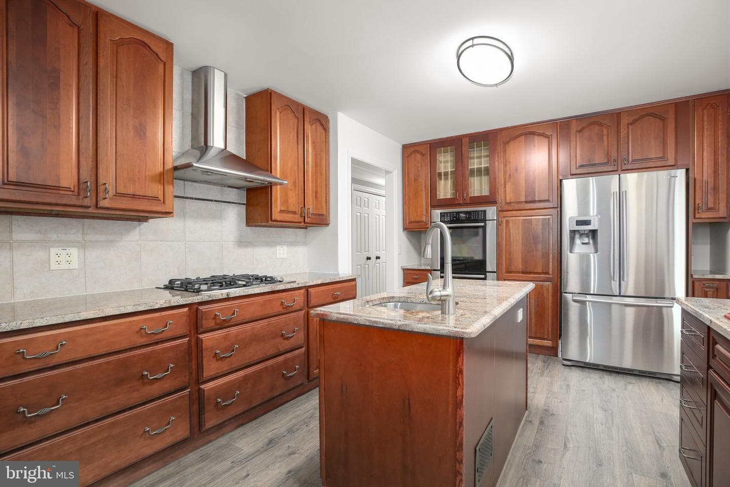 211 Hardwood Lane photo 4