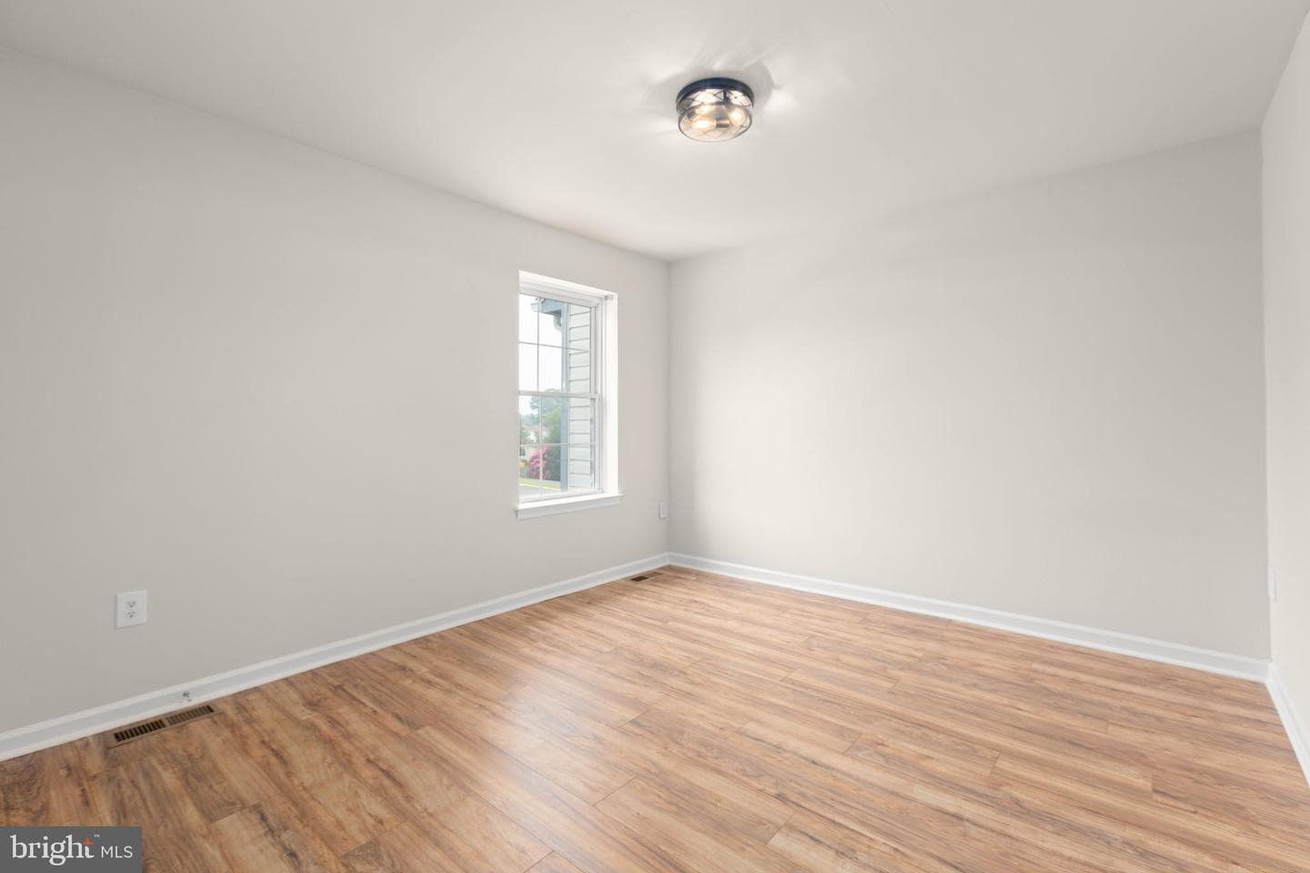 2211 Hamway Drive photo 18