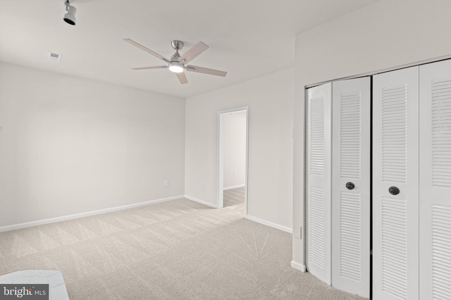 2211 Hamway Drive photo 5
