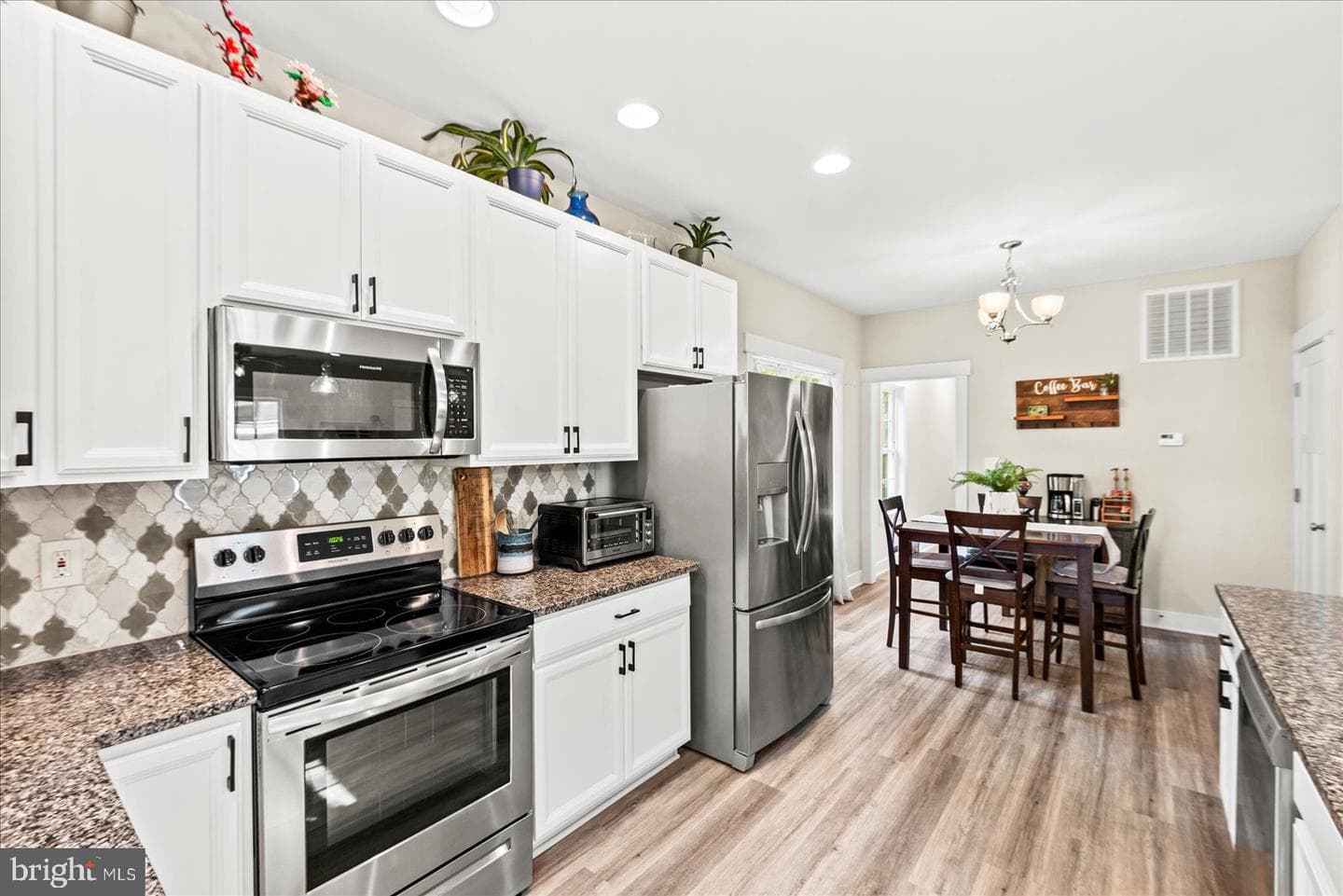 1504 Candlewood Street photo 14