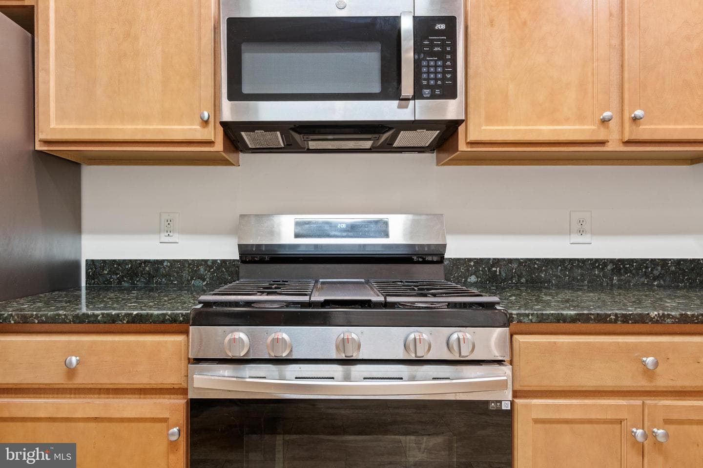 9515 Airdrie Lane photo 12