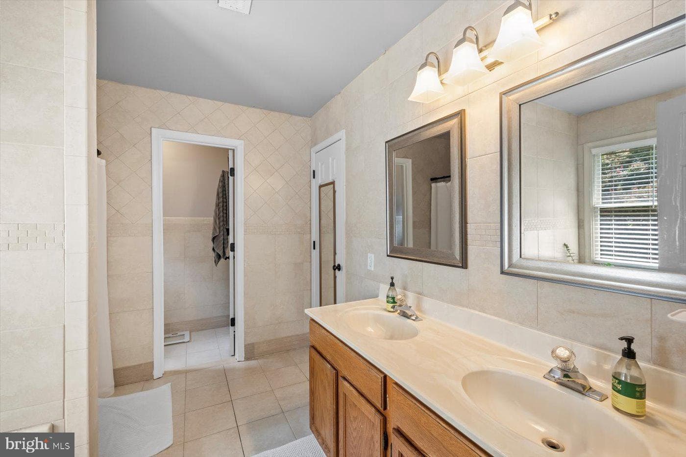 10009 Wellford Court photo 29