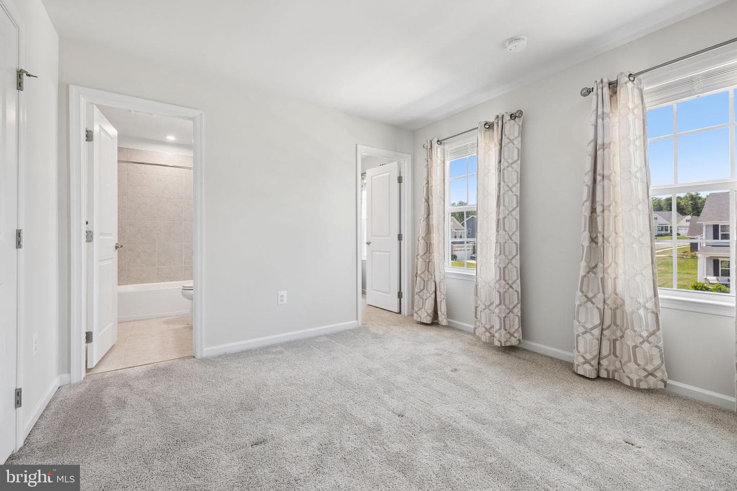 8905 Maple Run Drive photo 30