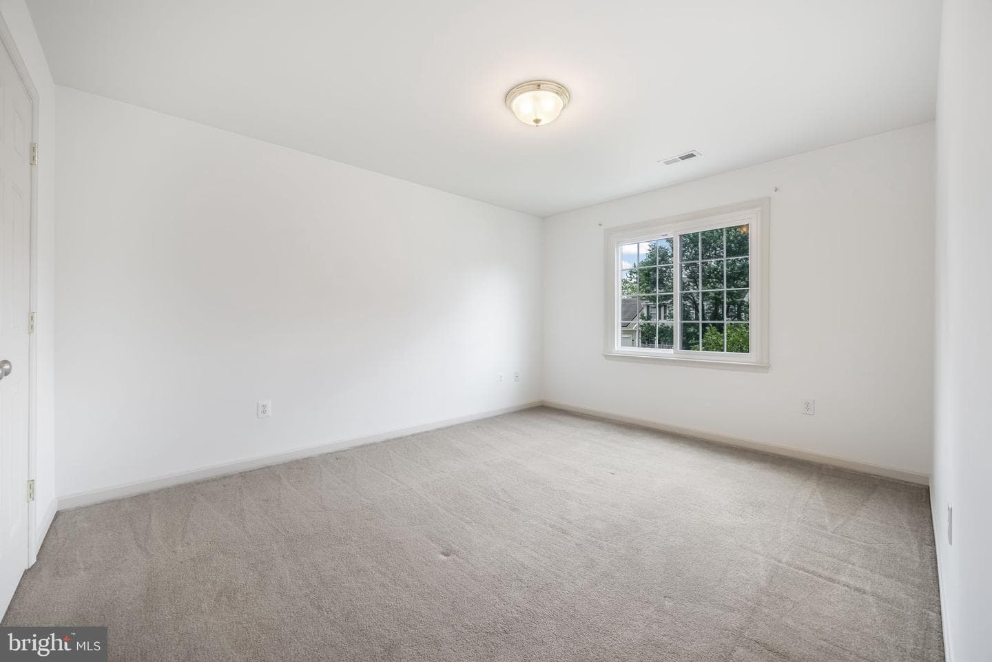 10307 Napoleon Street photo 21