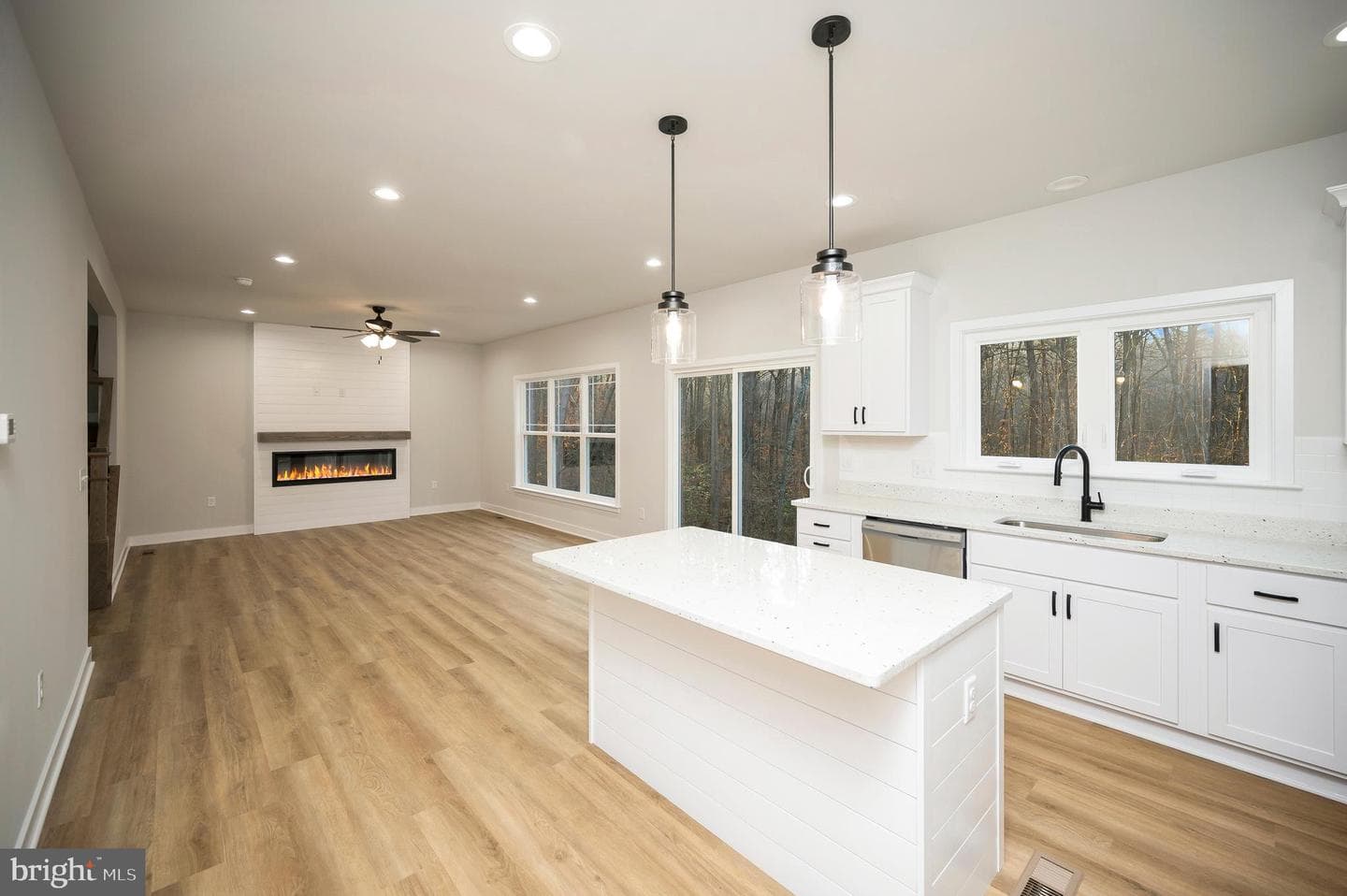 10631 Plank Road photo 26