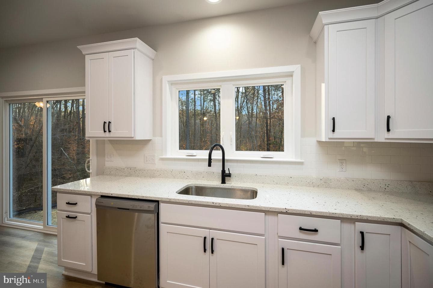 10631 Plank Road photo 27