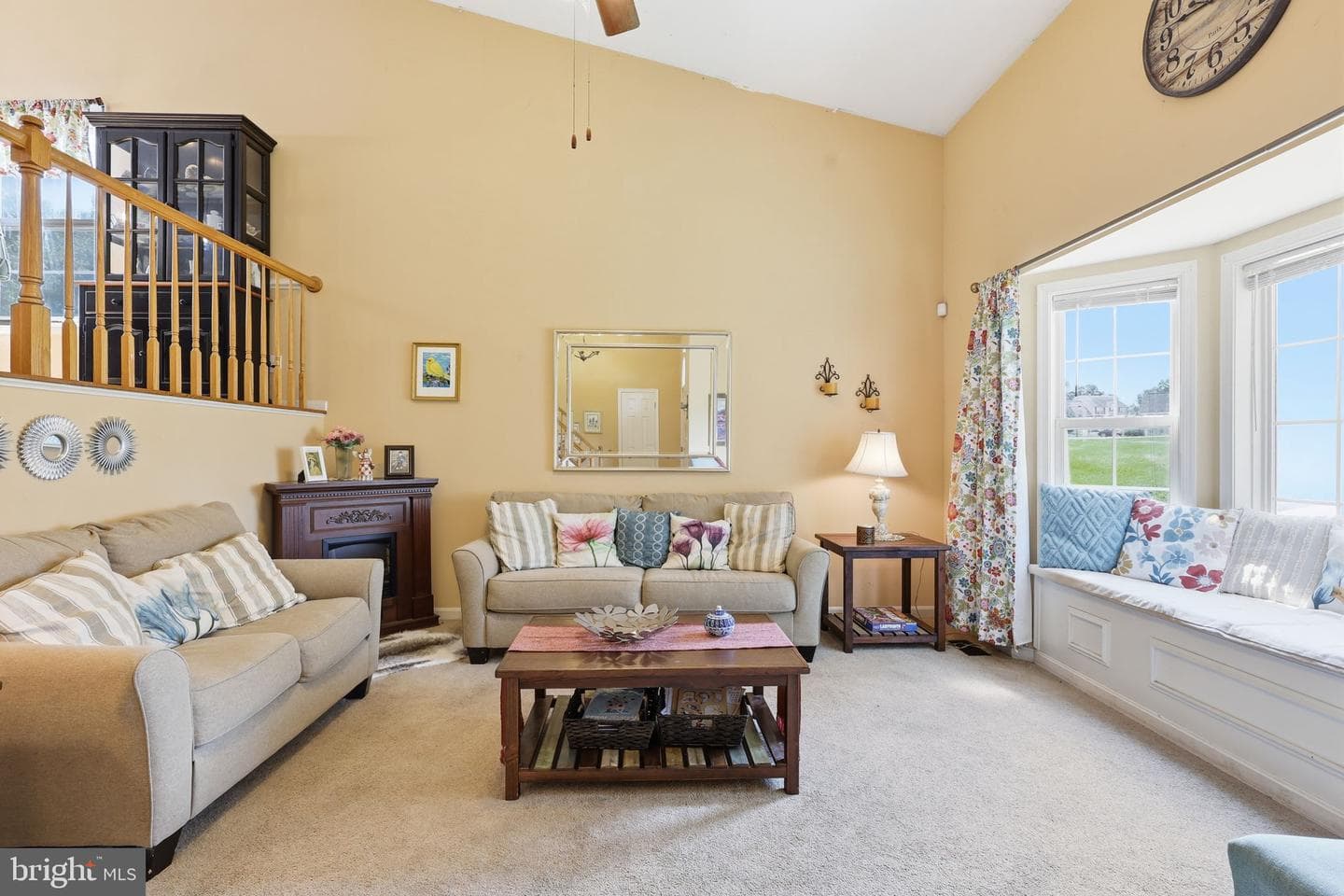 7422 Laura Lane photo 6