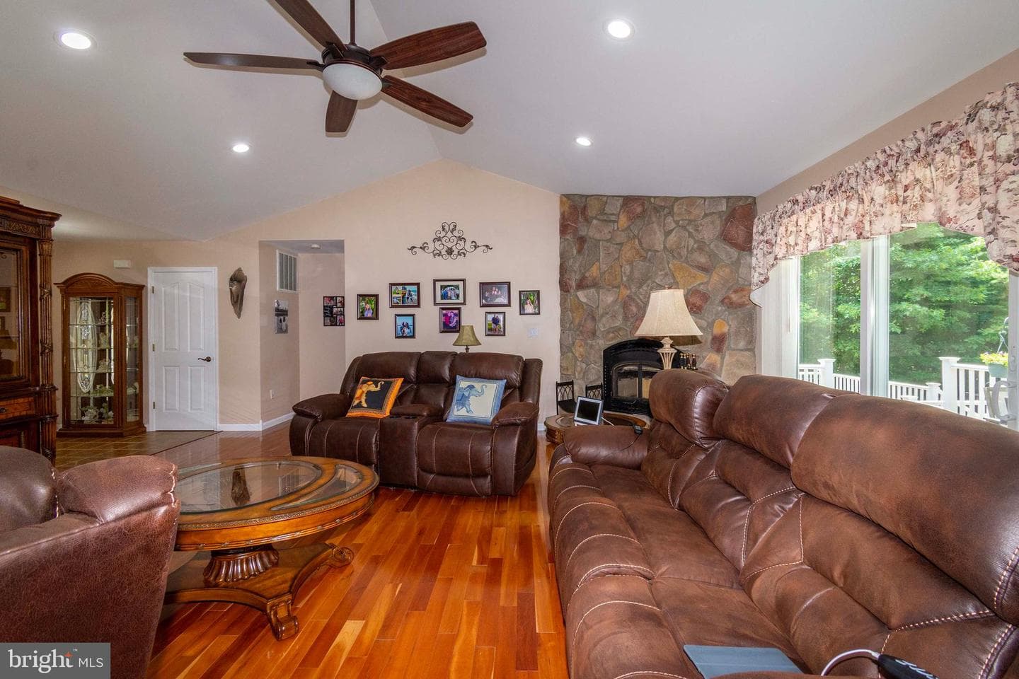 4602 Magnolia Harbour Drive photo 18
