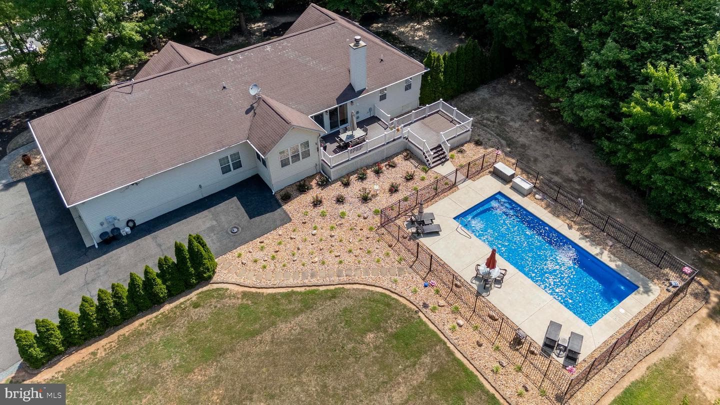 4602 Magnolia Harbour Drive photo 3