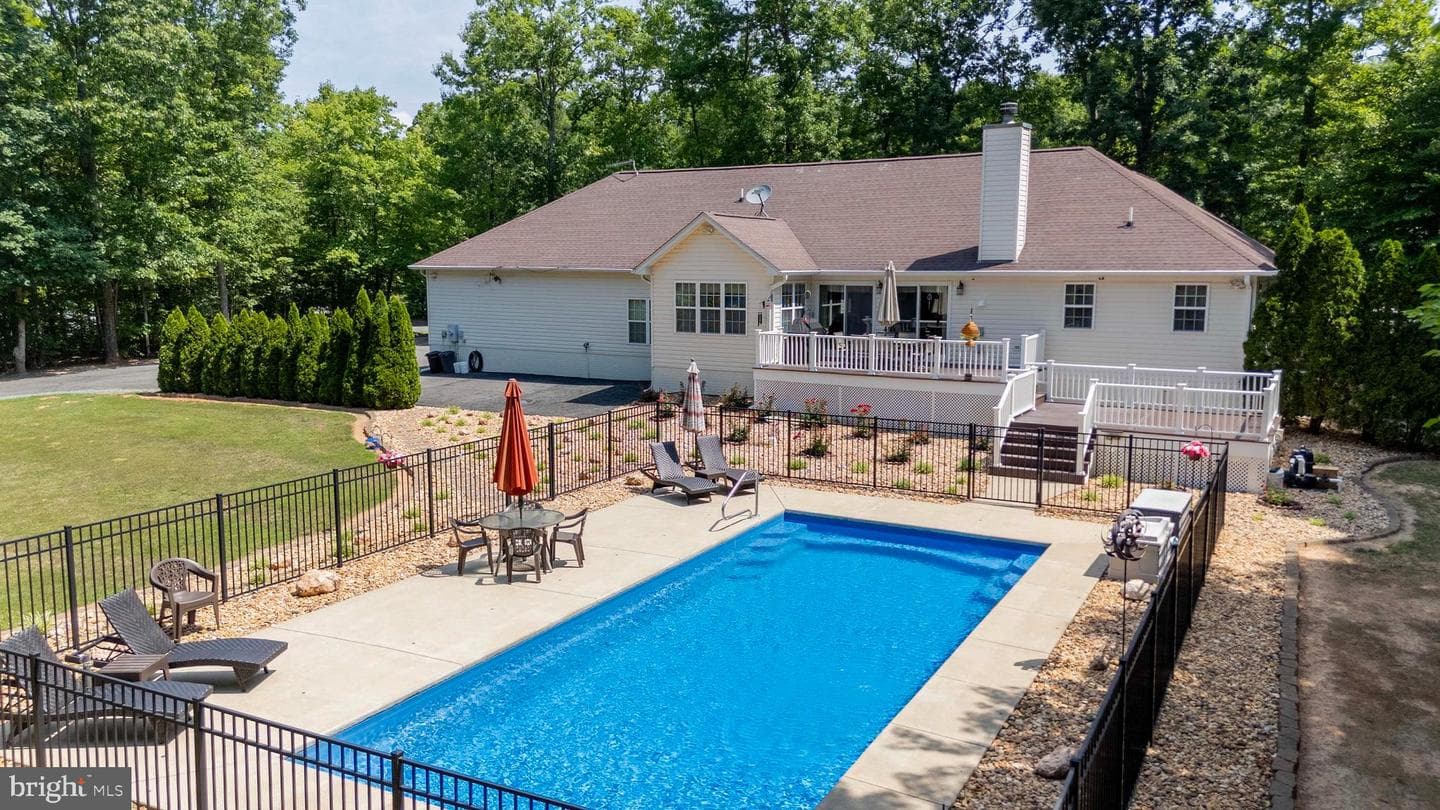 4602 Magnolia Harbour Drive photo 4