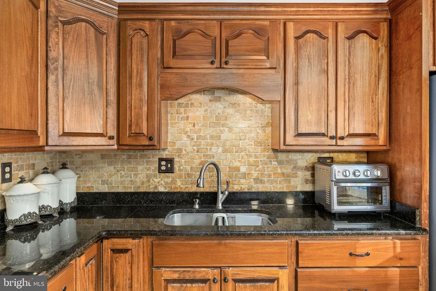 8 Pond Circle photo 9
