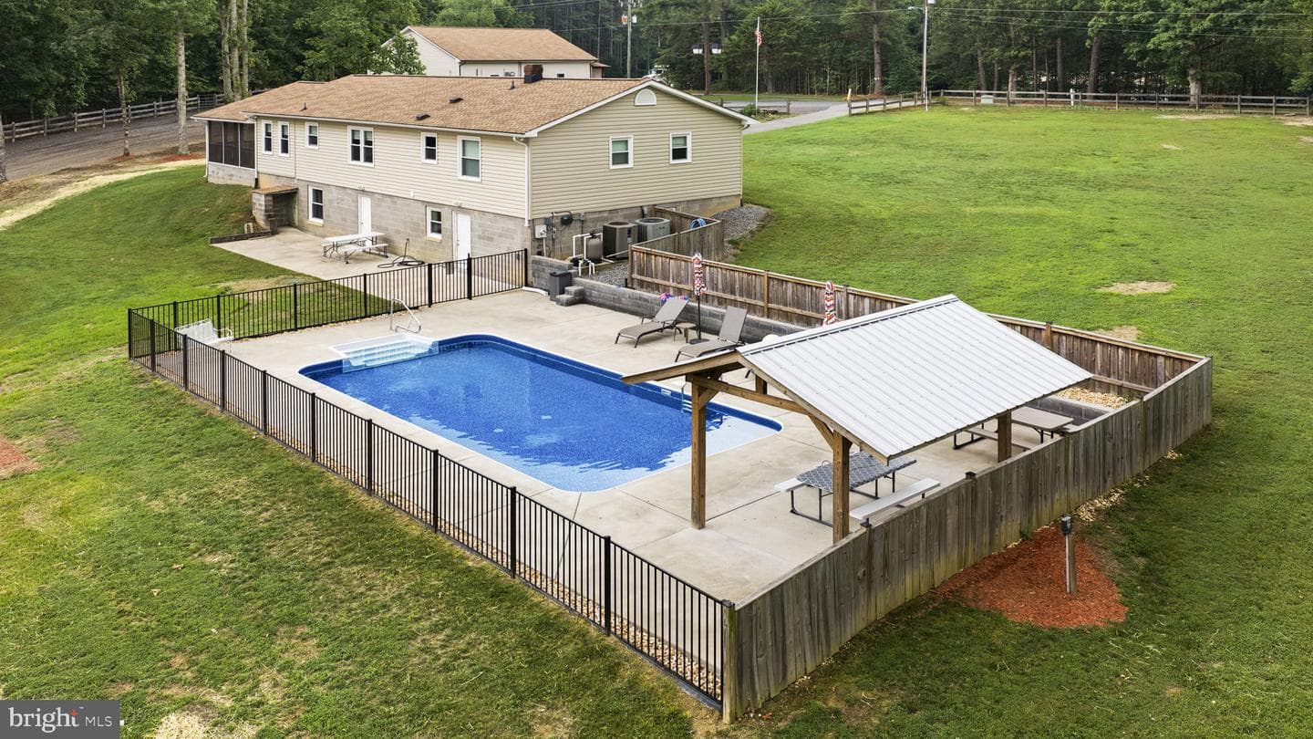 10205 Elys Ford Road photo 92