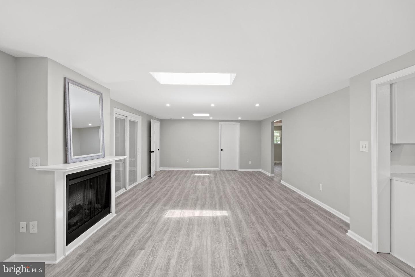 8405 Shirley Road photo 13