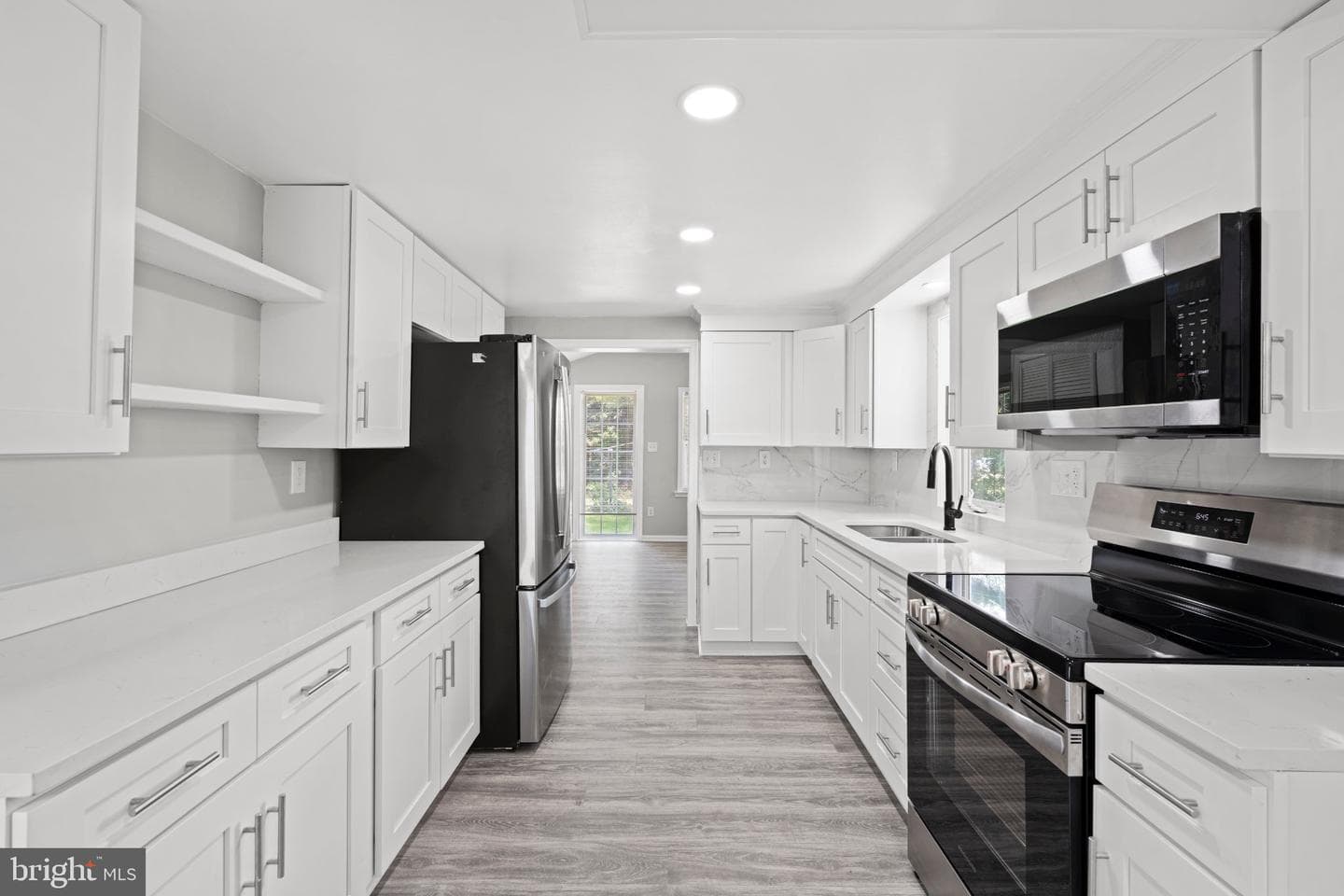 8405 Shirley Road photo 16