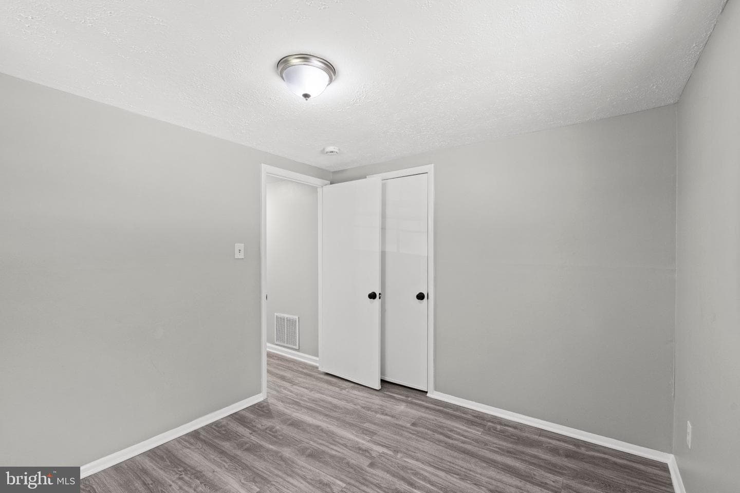 8405 Shirley Road photo 19