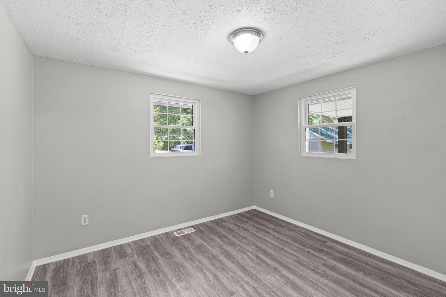 8405 Shirley Road photo 20