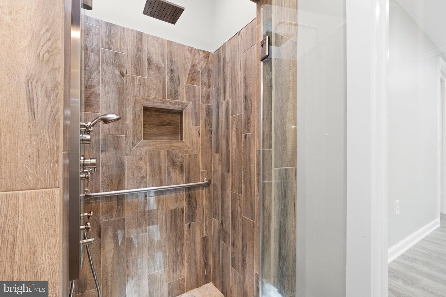 8405 Shirley Road photo 22