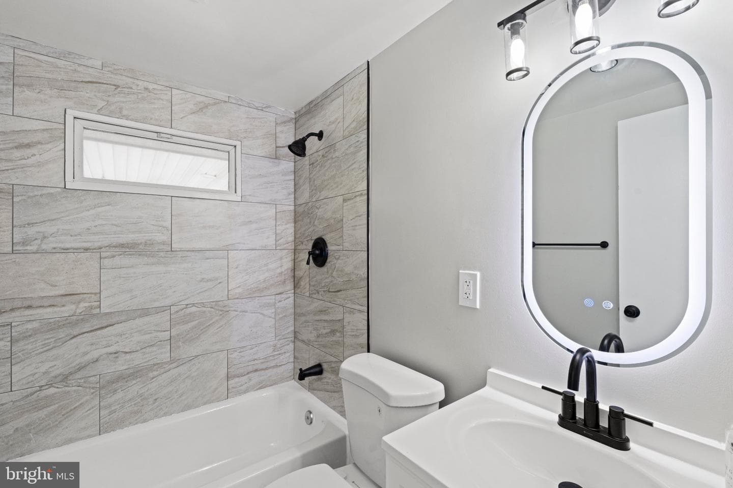 8405 Shirley Road photo 27