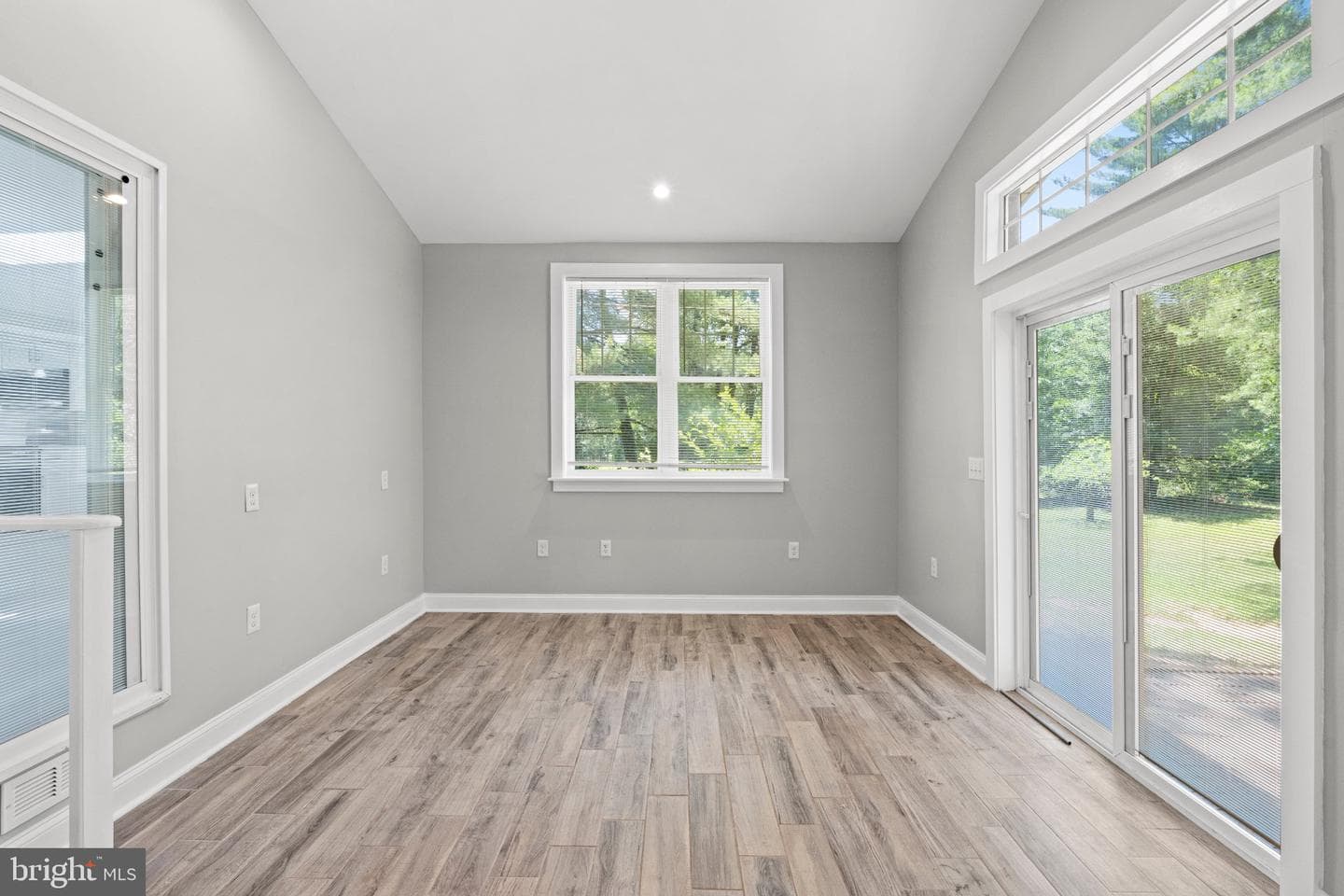 8405 Shirley Road photo 6