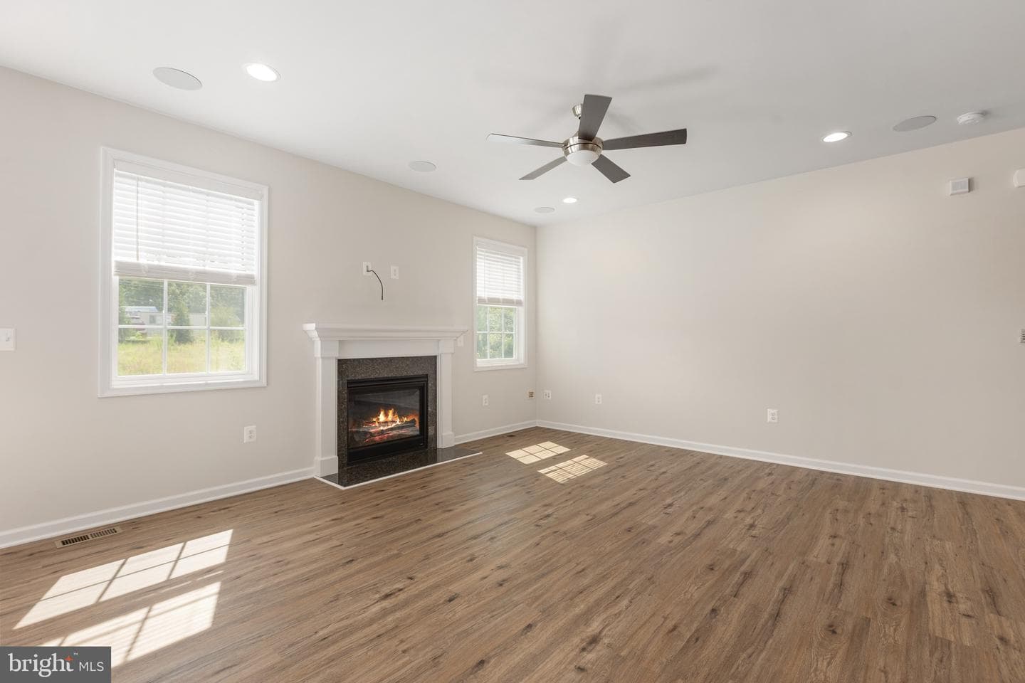9627 Hillcrest Drive photo 24
