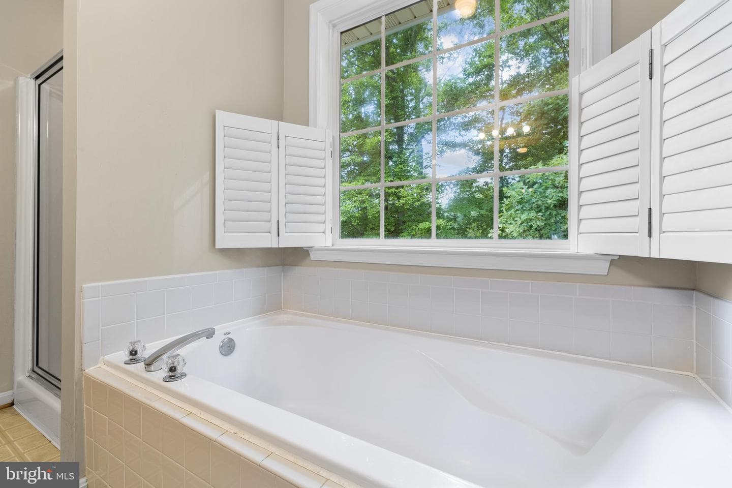 10112 Ballston Road photo 36