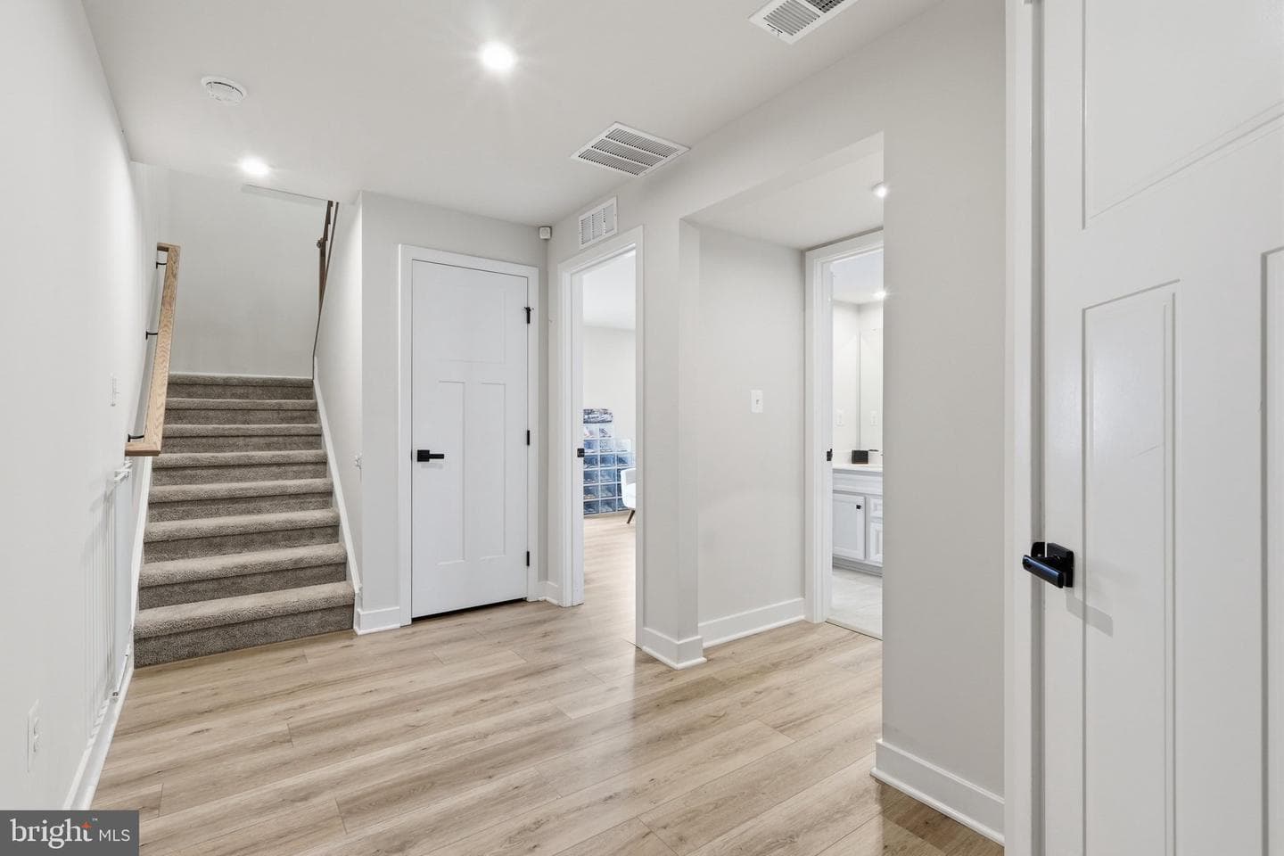 9206 Edenderry Drive photo 4